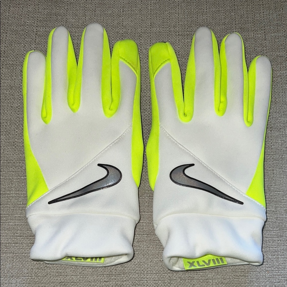 Nike Super Bowl XLVIII Commemorative Fleece Gloves